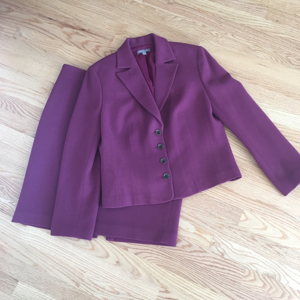 Ann Taylor 2-Piece Suit